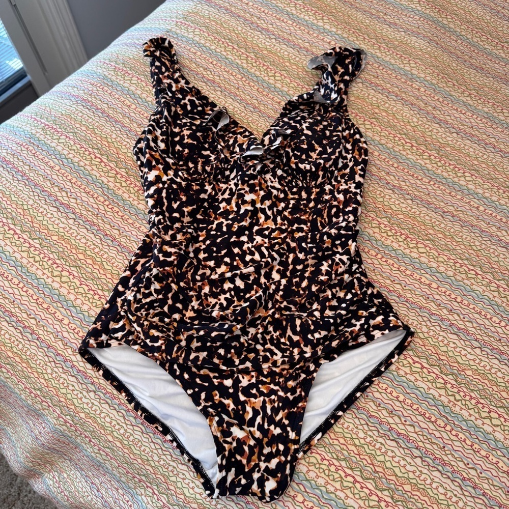 DKNY Printed Ruffle Plunge Underwire Tummy-Control One-Piece Multi, Size 10 - Picture 1 of 12